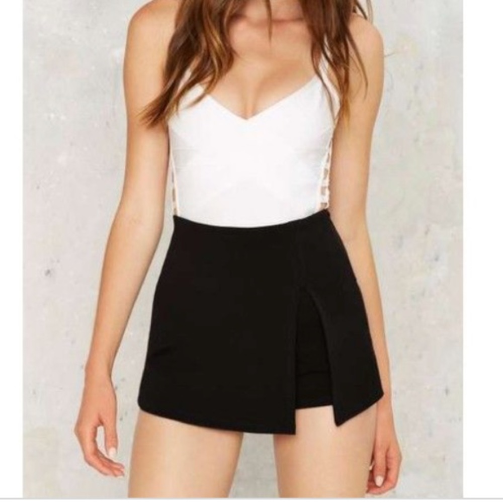 NASTY GAL black skort